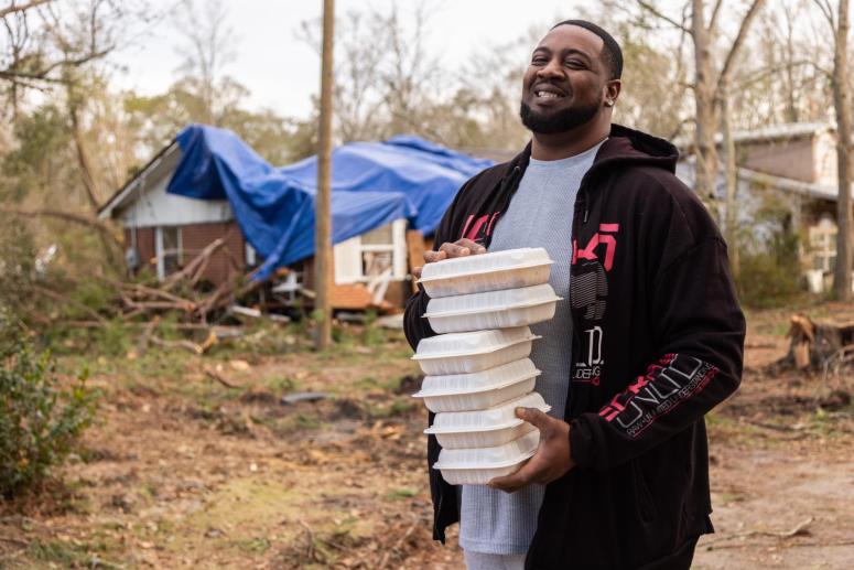 Volunteers jump to action in Florida & Alabama