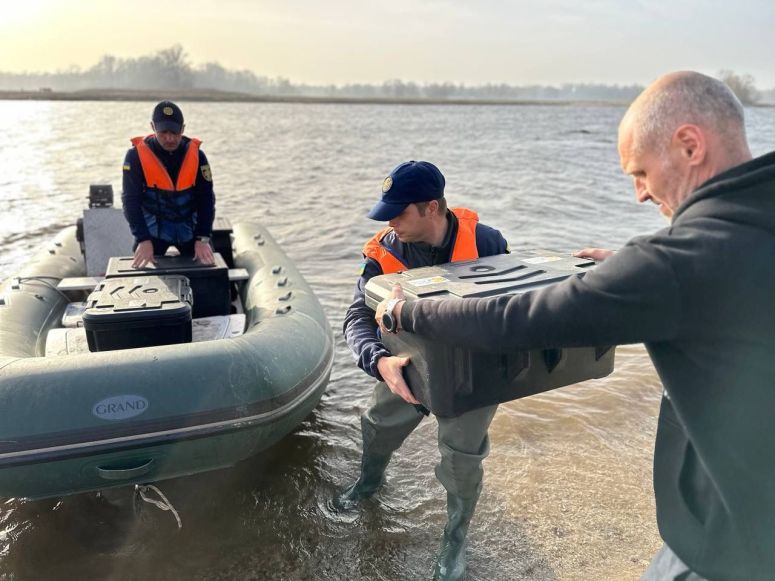 Ukraine Team brings food and hope to frontlines