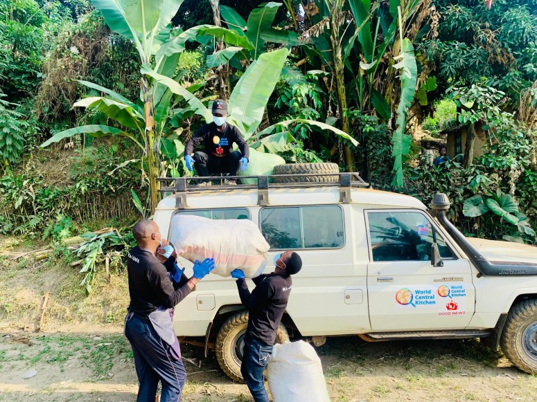 De agricultores a pescadores: cómo WCK se abastece localmente en la RDC