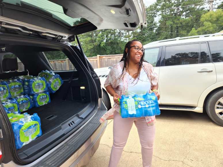 150,000 gallons of potable water distributed to Jackson, MS residents