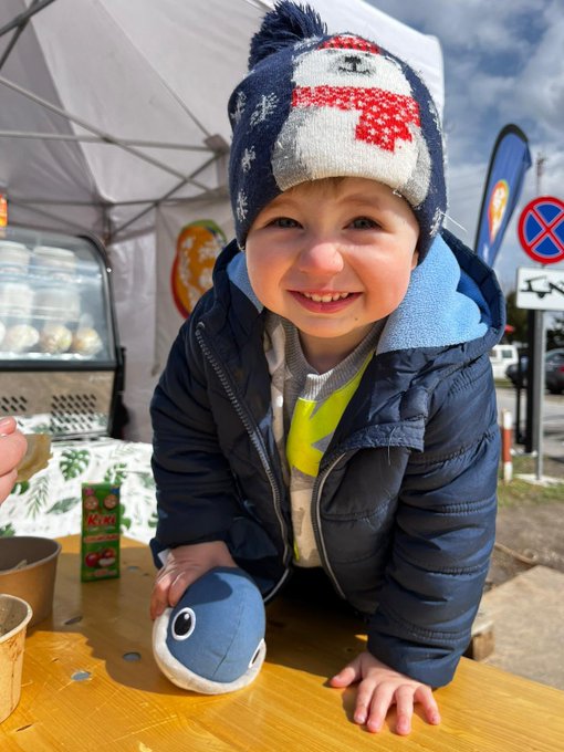 Meet Filipp, an energetic young one our team met at the Ukraine-Poland border! He ate lunch while playing with toys given by volunteers. While we’re seeing fewer families cross into Poland now, our team continues to welcome anyone coming through with fresh meals. #ChefsForUkraine