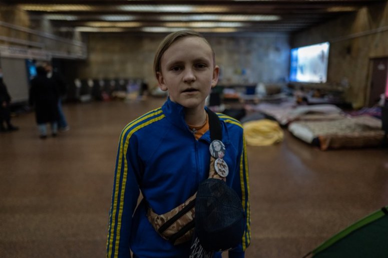 Hundreds of people are currently living inside the Heroes of Dnipro metro station in Kyiv. While delivering meals & fresh fruit here this week, the WCK team met Dima who shared that he wants to become a singer in a boy band—look at his BTS @bts_bighit pin! #ChefsForUkraine