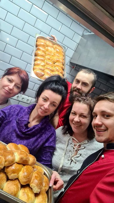 In the city of Zaporizhzhia, where the nuclear plant was attacked in Ukraine, WCK restaurant Mayetok Mazepa is cooking fresh meals for refugee families here escaping from Mariupol & other cities currently occupied. Despite the situation, they always have a smile! #ChefsForUkraine