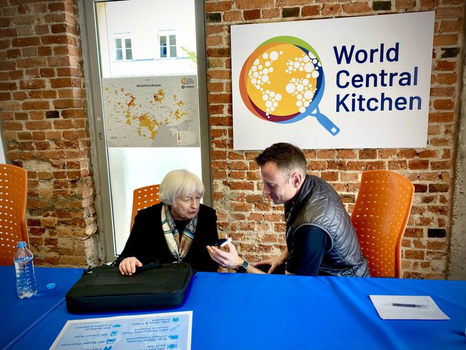 Thank you @SecYellen for visiting @WCKitchen in Warsaw & speaking with me and @natemook about the urgent issue of food security. Ukraine needs support of the int’l community, from governments & financial institutions to WCK…serving 25 million meals, one plate of food at a time.