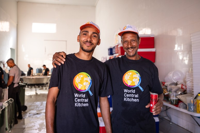 Moroccans feeding Morocco