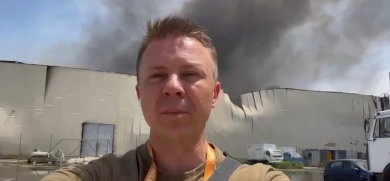 Update from WCK’s Pavlo in Odesa 🎥 Our Emergency Response Team provided food and drinks to first responders at the site of today’s missile attack that struck a supermarket warehouse in the southern Ukrainian city. We were on site within minutes of receiving the call for support from Ukraine’s Emergency Services.