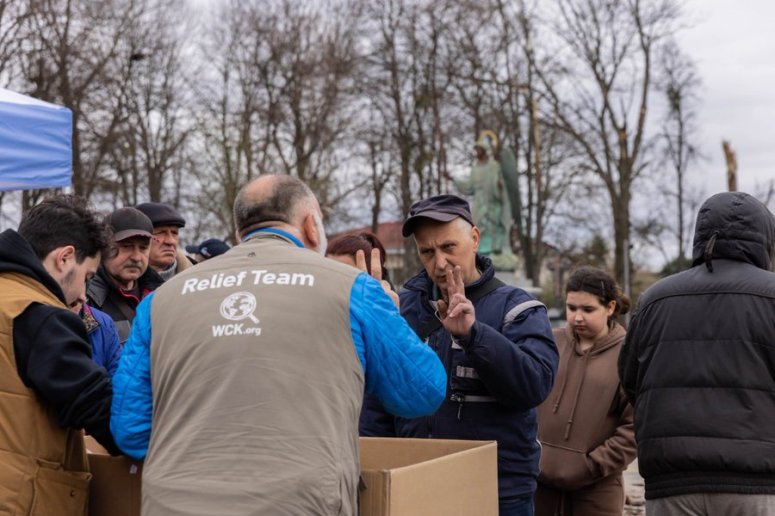 As the invasion of Ukraine enters its 3rd month, it’s estimated that 11 million people have fled home. In response, WCK has served 15 million meals in Ukraine & 7 surrounding countries. This wouldn’t be possible without support from thousands of you—thank you! 🙏 #ChefsForUkraine