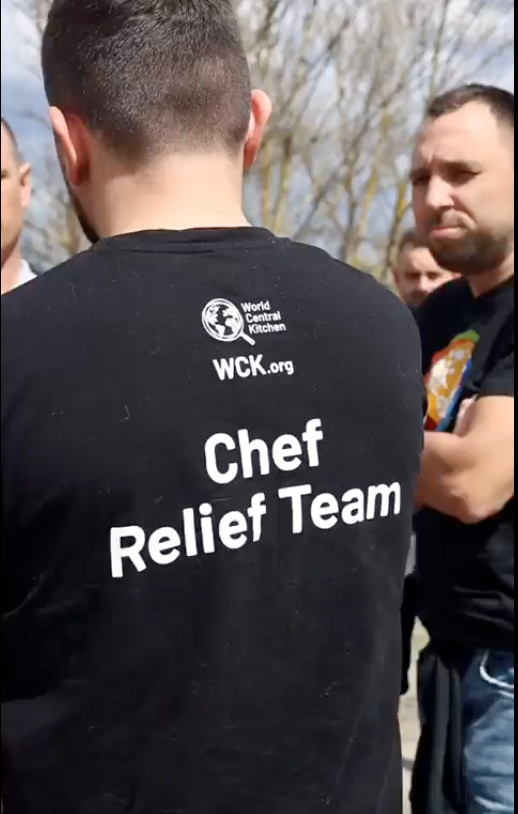 Snapshot of our @WCKitchen food delivery to 25 villages freed from Russian occupation outside Kyiv! The team sent 9 trucks filled with thousands of bundles for families…including eggs and milk! This is what it’s all about… #ChefsForUkraine 🇺🇦