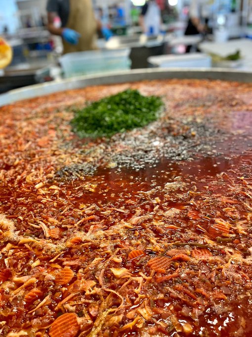 What’s on the #ChefsForUkraine menu today? Classic beet borsch with fresh herbs! 💙 WCK’s team in Przemyśl continues making thousands of daily meals from our kitchen near the Poland-Ukraine border for families fleeing attacks.