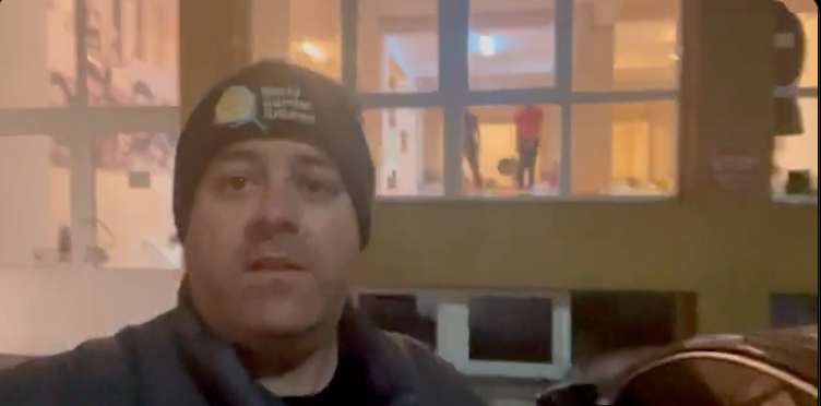 Update from Romania! 🎥 WCK’s @cheftkilcoyne is at a new shelter near the border crossing in Siret where a local business set up a space for refugees to stay. They called with a last minute need for food—working with a restaurant partner, we made the delivery! #ChefsForUkraine