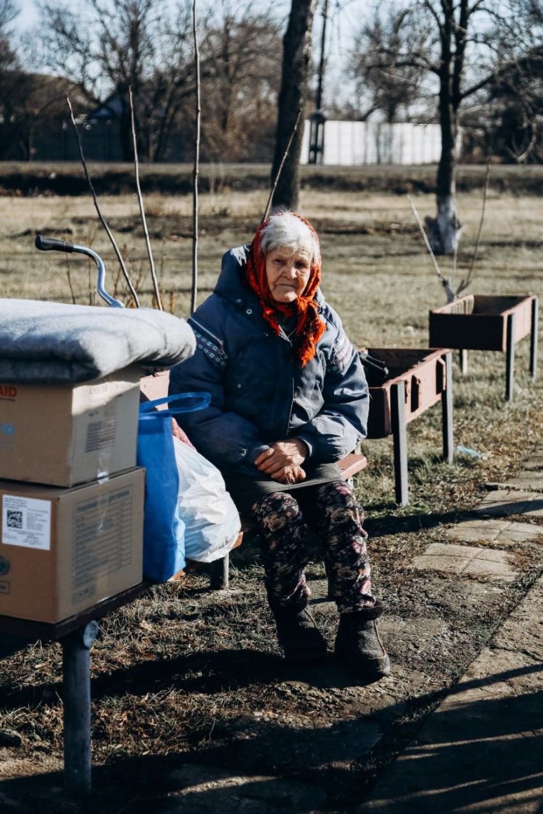 Every day the brave women & men of @WCKitchen in Ukraine deliver meals, water, food kits….they deliver in frontline cities under attack for elderly..families. More than 255 millions meals! Is close to being 2 years since this began & WCK is still with Ukraine🇺🇦 #ChefsForUkraine