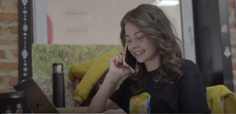 Meet Kate, a WCK operations lead in Ukraine! 👋 Before the invasion, she worked in event planning—now Kate coordinates 90+ restaurants in the Kyiv region, helping with everything from warehouse logistics to delivery. Kate recently celebrated her 25th birthday. #ChefsForUkraine