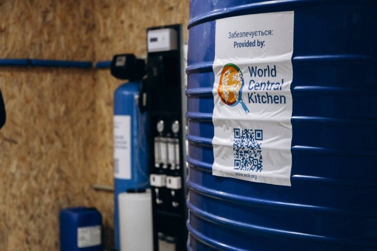 Since the invasion began, residents in Ukraine’s Kherson region have faced a severe water crisis. WCK’s Relief Team has been working to support impacted communities by installing water purification systems that make well water drinkable & safe for cooking! #ChefsForUkraine