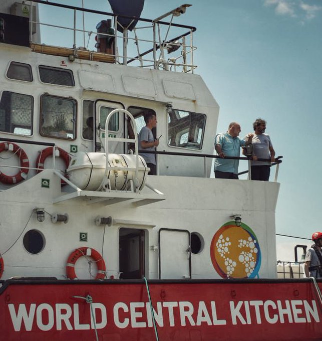 The WCK and Open Arms ship has arrived in Izmail, Ukraine with tons of food—and @chefjoseandres! From here, the food will be delivered by truck to Bilhorod-Dnistrovs’kyi, a city that’s been isolated due to multiple missile attacks on the bridge to Odesa. #ChefsForUkraine 🇺🇦⛴