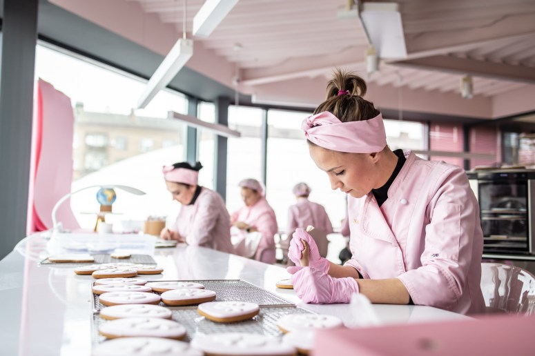 WCK restaurant model uplifts local economy in Ukraine