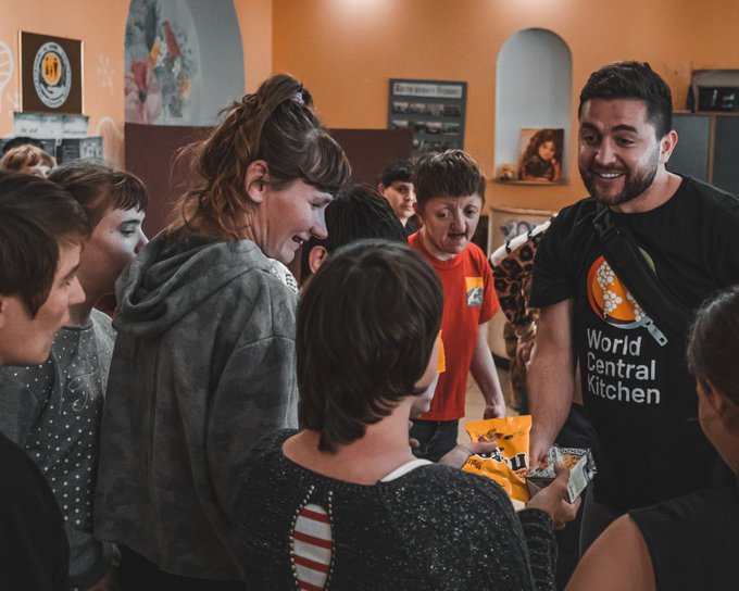 Close to 80 children with special needs are living at a boarding school in Kyiv—half the kids are from the city of Mariupol. Despite the incredibly difficult circumstances of war, they greeted our entire team with glowing smiles! We brought food, juice & sweets❤️ #ChefsForUkraine